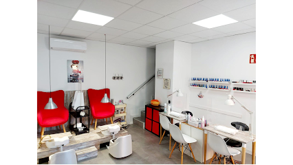 SensacioNails | Salón de Manicura y Uñas en Madrid / 