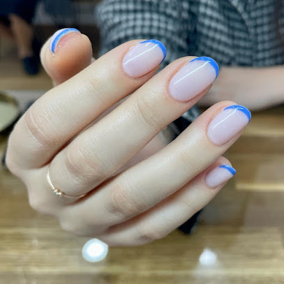 Nails & chill | Salón de Manicura y Uñas en Madrid / 