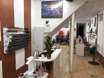 Lady Nails | Salón de Manicura y Uñas en Barcelona / 