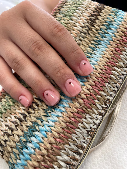 IT uñas | Centro de Estética en Roquetas de Mar