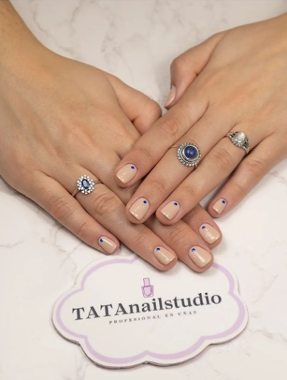 Tata Nail Studio | Salón de Manicura y Uñas en San Sebastián / 