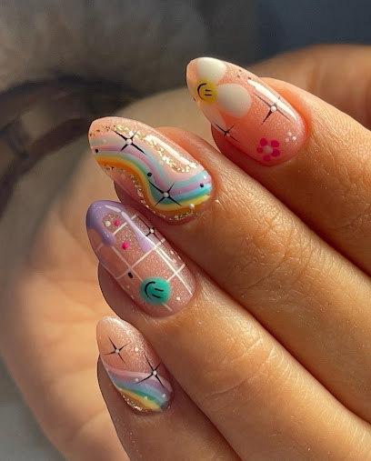 Giss Nailsss | Salón de Manicura y Uñas en Tarragona / 