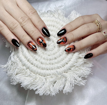 LiB Nails 2 | Salón de Manicura y Uñas en Barcelona / 