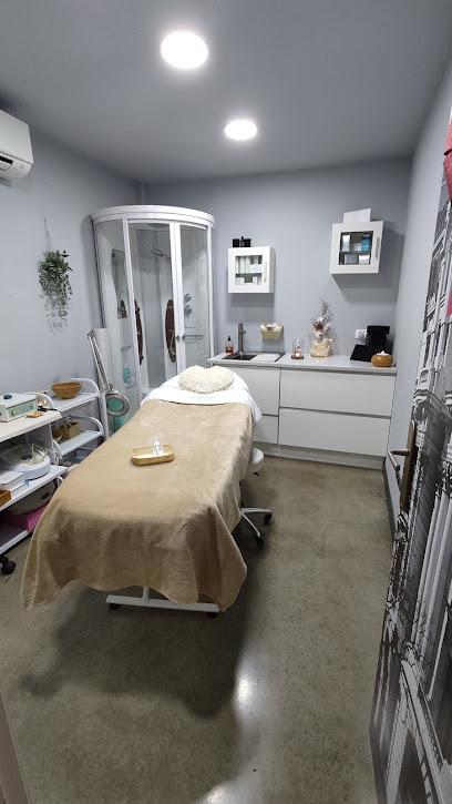 Estética Lola | Peluquería en Las Rozas de Madrid / 