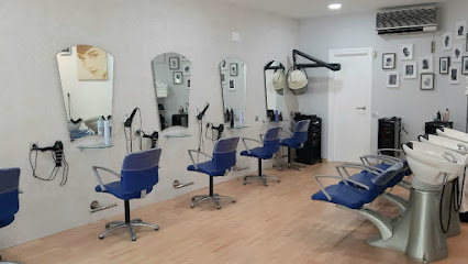 María Jesús Domenech | Peluqueria en Alicante / Alicante
