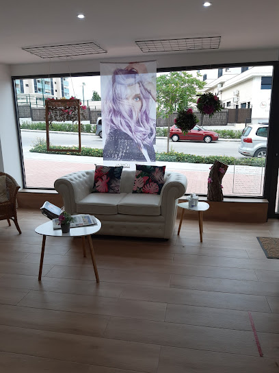 Peluquería AR Coiffure | Peluqueria en Tres Cantos / Madrid