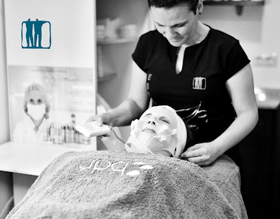 Estética FISIOURENSE | Peluquería en Ourense / 
