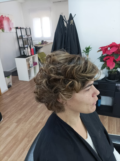 Con peine y tijera | Peluquería en Guadalix de la Sierra / Madrid