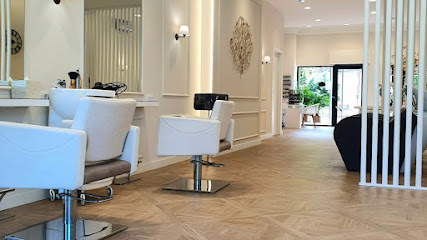 Alira Salón | Peluqueria en A Coruña / La Coruña