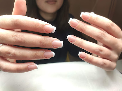 Nails Atelier Academy | Salón de Manicura y Uñas en Manresa / 