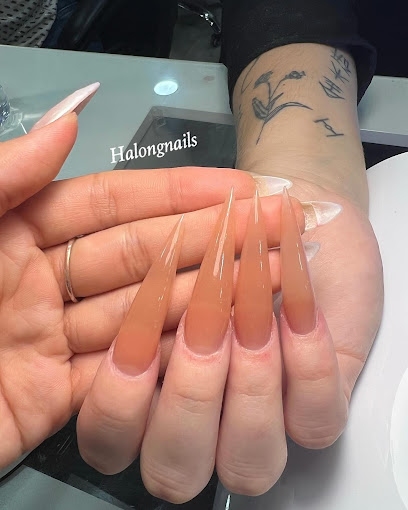 Halong Nails | Carrer d’Espalter | Salón de Uñas y Manicura en Sitges