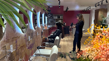 Oh my Cut! Viladomat Peluquería Barcelona | Peluquería en Barcelona / Barcelona