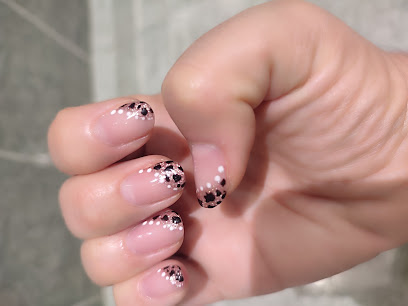 Peach Nailz | Salón de Manicura y Uñas en Reus / 