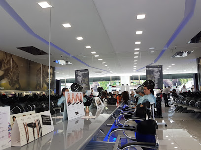 Marco Aldany Ávila | Peluqueria en Ávila / Ávila