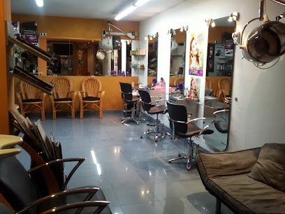 Perruqueria Núria Sala | Peluquería en Figueres / Girona