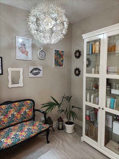Irazu Salón de Belleza | Peluquería en Vitoria-Gasteiz / 