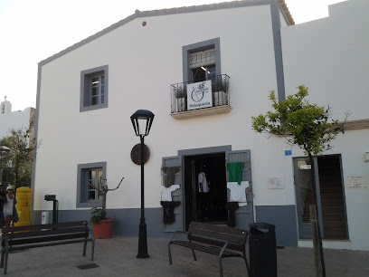 38 Paralelo | Peluquería en San Francisco Javier / Baleares