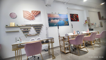 AL de Uñas | Salón de Manicura y Uñas en Burriana / 