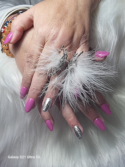 Aeg | Centro de uñas y Estética | Salón de Uñas y Manicura en La Zubia