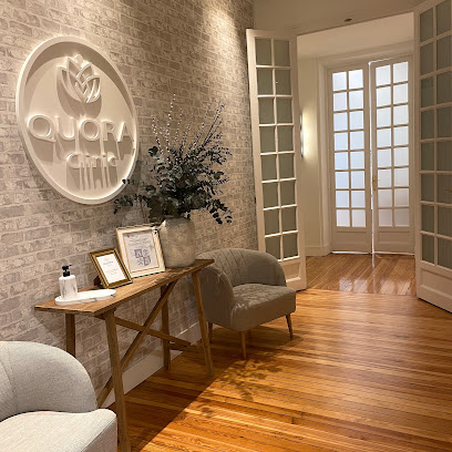 Quora Clinic Medical Group | Peluquería en Valladolid / 