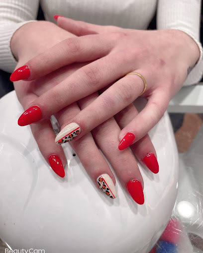 Fiona Uñas | Salón de Manicura y Uñas en Getxo / 