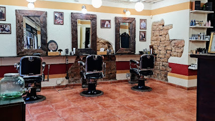 Anthony Llobet English Hair Salons BORN | Peluqueria en Barcelona / Barcelona