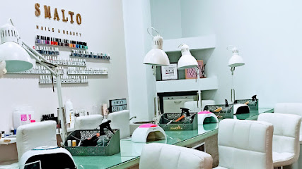 Smalto Nails & Beauty | Salón de Manicura y Uñas en Marbella / 