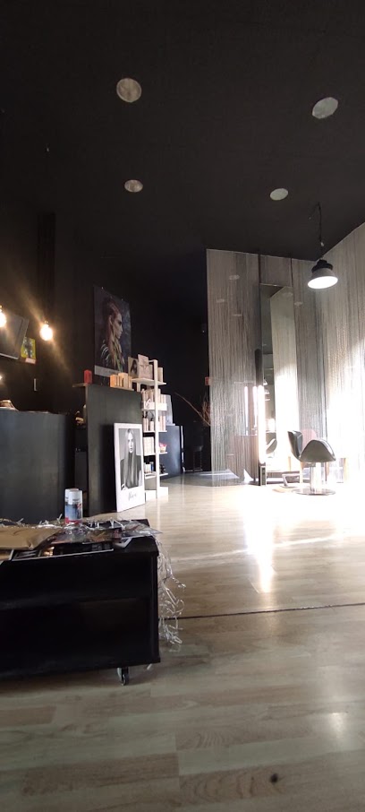 Cristina Carrique Estilistes | Peluqueria en Ripoll / Girona