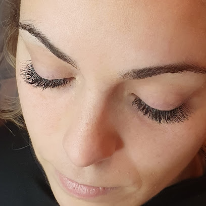 Isa Garcia Lash | Peluquería en Camas / 