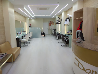 Dania Peluquerías | Avenida de Federico Anaya | Peluqueria en Salamanca / Salamanca
