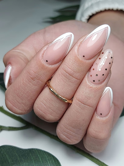 Mari Carmen Nails | Salón de Manicura y Uñas en Villafranca de los Barros / 