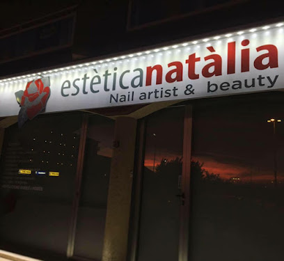 Estética Natalia | Salón de Manicura y Uñas en Roses / 