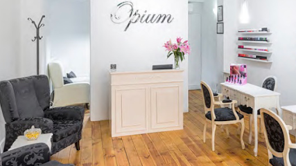 OPIUM | Manicura y Pedicura | Salón de Manicura y Uñas en Madrid / 