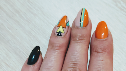 Carla Ruiz Nails | Salón de Uñas y Manicura en Sagunto