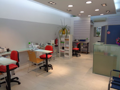 MegaUñas | Salón de Uñas y Manicura en Salou