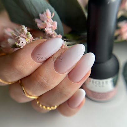 EneriNails | Salón de Manicura y Uñas en Santa Perpetua de Mogoda / 