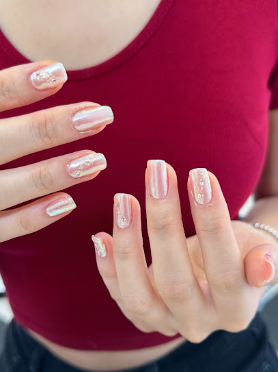 Her Nails&Beauty | Salón de Uñas y Manicura en Barcelona