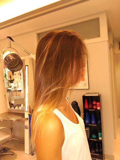 Peluquería Carlos Selva | Peluquería en ViIassar de Mar / Barcelona