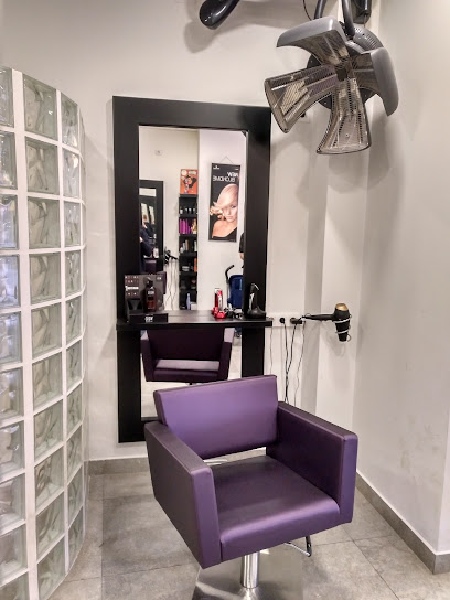 Peluquería y Estética Emfri | Peluquería en Linares / Jaén