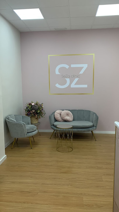 Seza Clinic | Peluquería en Valencia / 