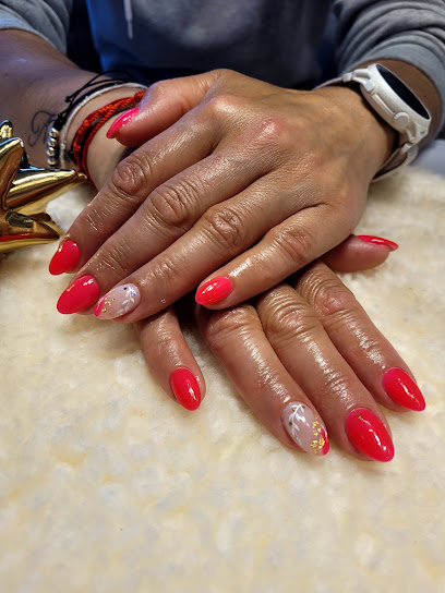 Beauty & Nails | Salón de Manicura y Uñas en Vielha / 