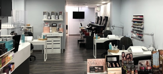 Pedimans | Salón de Manicura y Uñas en Badalona / 