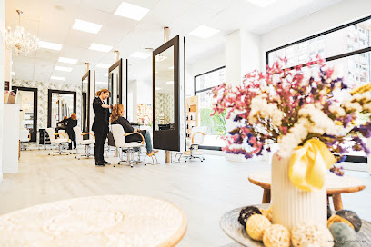 Pipol Peluquería y Estética | Peluqueria en Valladolid / Valladolid