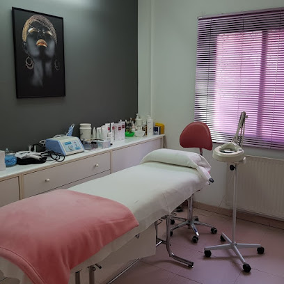 Pilar Gallo Estética | Peluquería en Madrid / 