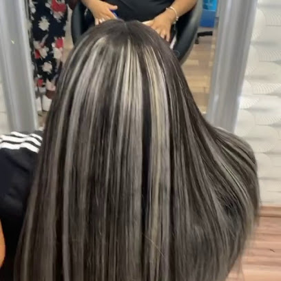 Afro Tina Granada | Peluquería en Granada / Granada