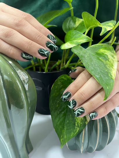 Buenas Manos Spa Nails & Hair | Salón de Manicura y Uñas en Barcelona / 