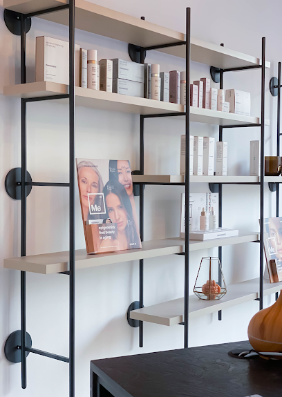 ELEA | Peluquería en Alhama de Murcia / 