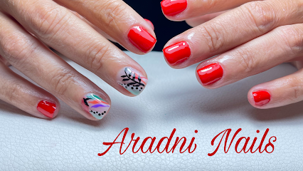 Aradni Nails | Salón de Manicura y Uñas en Las Palmas de Gran Canaria / 