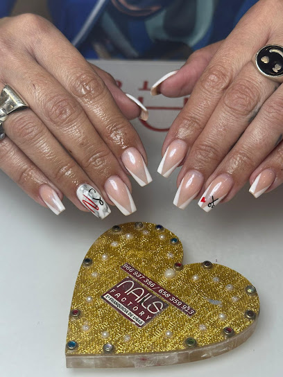 Nails Factory | Gran Via | Salón de Uñas y Manicura en Alicante