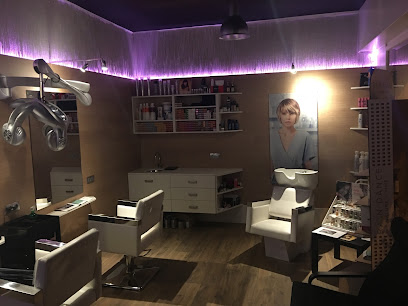 Optimistic Perruqueria | Peluqueria en Bagà / Barcelona